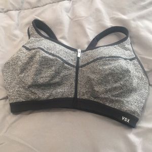 Victoria Secret Sports Bra 36DD EUC